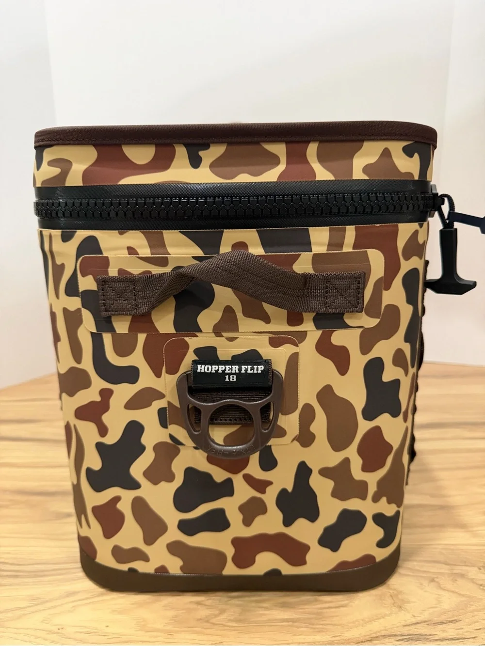 Yeti Hopper Flip 18 Wetlands Camo